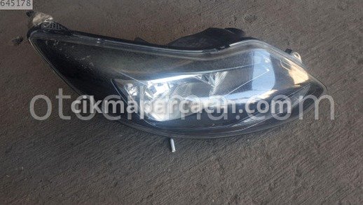 Ford Focus Sol Ön Far çıkma parça