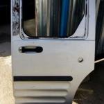 Ford Tourneo Connect Sol Sürgülü Kapı çıkma parça - İNAN OTO ÇIKMA YEDEK PARÇA ALIM SATIM Adana