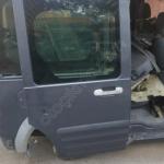Ford Tourneo Connect Sağ Arka Kapı çıkma parça - İNAN OTO ÇIKMA YEDEK PARÇA ALIM SATIM Adana