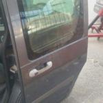 Ford Tourneo Connect Sol Sürgülü Kapı çıkma parça - İNAN OTO ÇIKMA YEDEK PARÇA ALIM SATIM Adana