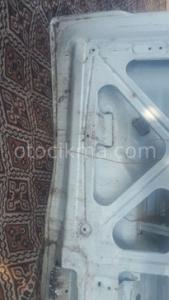 Ford Costum arka bagaj kapagi
