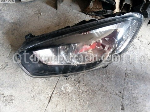 Ford Tourneo Courier Sol Ön Far çıkma parça