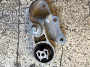 Ford Courier Şanzıman Altkulak ve Braketi 1-Max 2014-2020