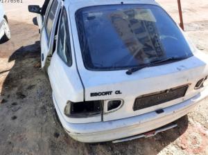 Ford escort arka bagaj kapagi hecbeck