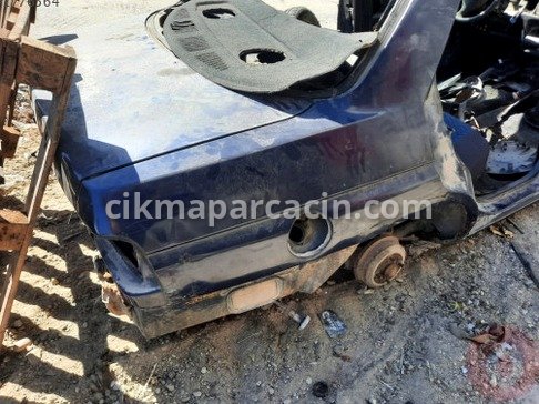 Ford Escort Arka Çamurluk çıkma parça