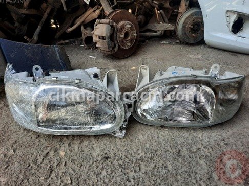 Ford Escort Sol Ön Far çıkma parça
