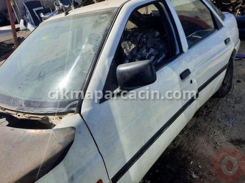 Ford Escort Sol Ön Kapı çıkma parça