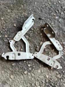 Ford Fiesta 2008-2013 kaput menteşesi