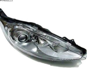Ford Fiesta 2009-2012 sağ ön mercekli far