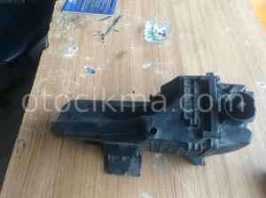 Ford Fiesta hava filtre kutusu çıkma Temiz orjinal