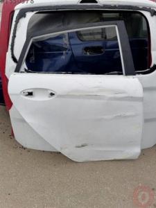 Ford Fiesta Sağ Arka Kapı