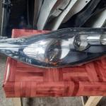 Ford Fiesta Sağ Ön Far çıkma parça - İNAN OTO ÇIKMA YEDEK PARÇA ALIM SATIM Adana