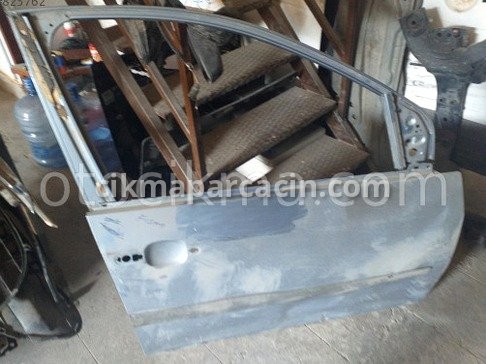 Ford Fiesta Sağ Ön Kapı çıkma parça