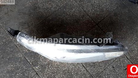 Ford Fiesta Sağ Ön Far çıkma parça