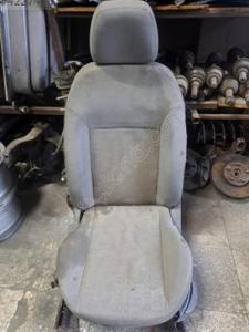 Ford Fiesta sol ön koltuk