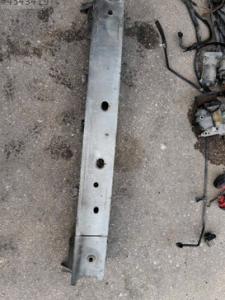 Ford focus 1 2005 ön tampon demiri