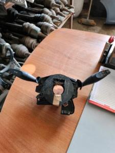 Ford focus 1 sinyal kolu
