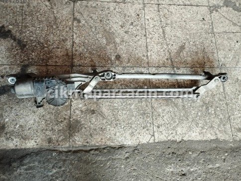 Ford Focus Silecek Motoru çıkma parça