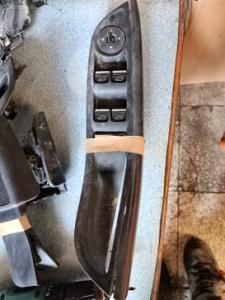 Ford focus 2012-2018 cam düğmesi çerçevesi sol ön