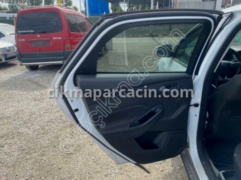 Ford Focus Kapı Döşemesi çıkma parça