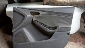 Ford focus 3 kapı kartonu sağ ön