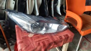 Ford Focus 3.5 İçi Beyaz Sağ Far 2015-2019