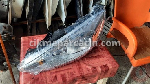 Ford Focus Sol Ön Far çıkma parça