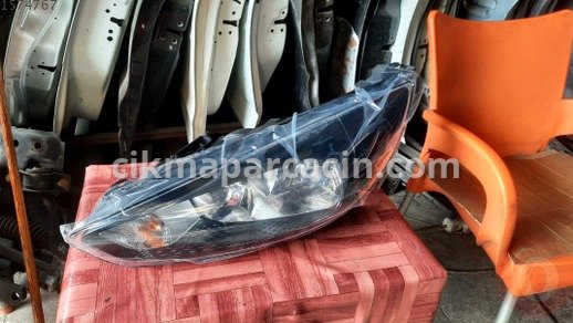 Ford Focus Sol Ön Far çıkma parça