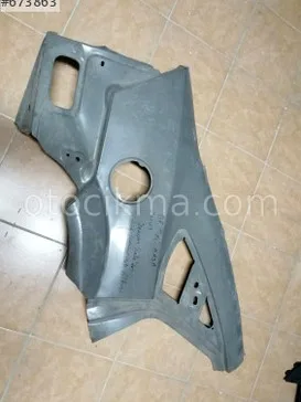 Ford Focus Arka Çamurluk çıkma parça