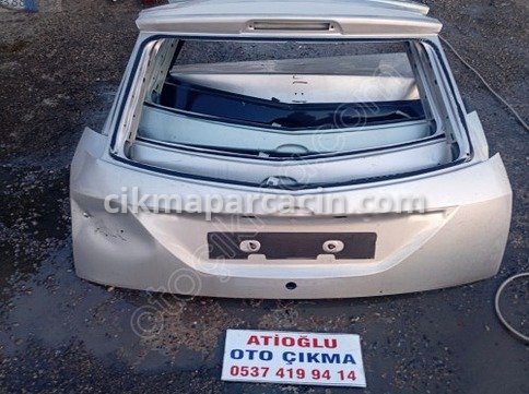 Ford Focus Bagaj Kapağı çıkma parça