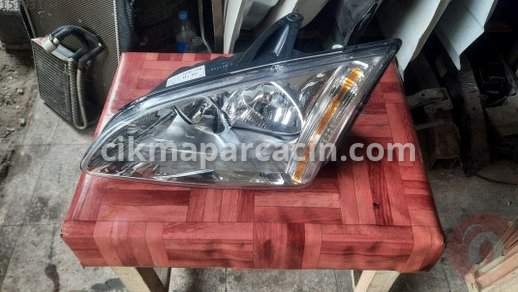 Ford Focus Sol Ön Far çıkma parça