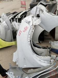 Ford Kuga Sağ Ön Çamurluk