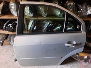 Ford mondeo sol arka kapi dolu