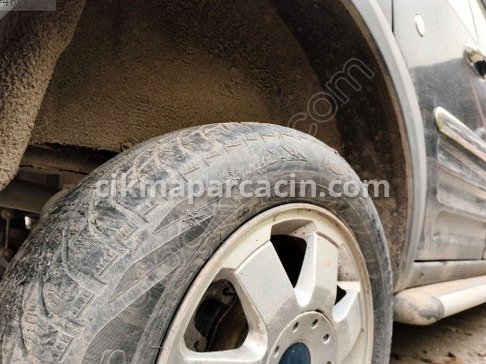 Ford Transit Connect Arka Çamurluk çıkma parça