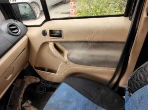 Ford transit connect sağ ön kapı döşemesi