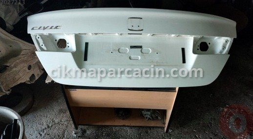 Honda Civic Bagaj Kapağı çıkma parça