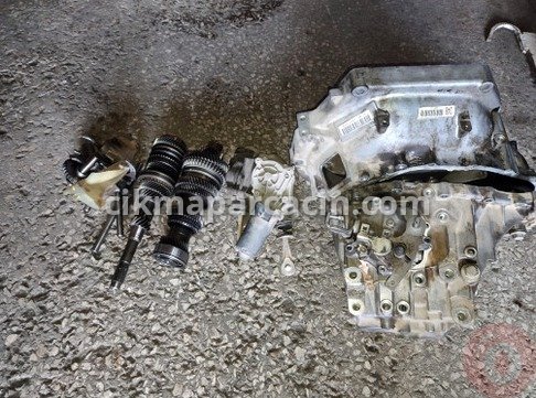 Honda Civic Prizdirek Mili çıkma parça