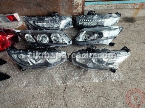 Honda Civic Sol Ön Far çıkma parça