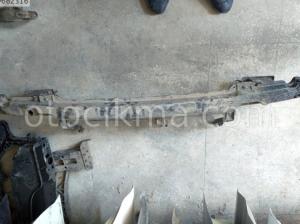 Kia Cedd Çıkma Temiz Arka Tampon Demiri