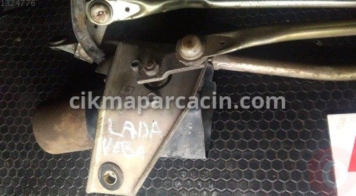 Lada Vega Sinyal Kolu çıkma parça