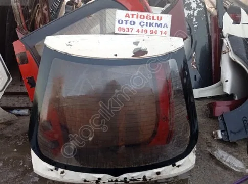 Mazda 323 Arka Cam 1990-1995 çıkma parça
