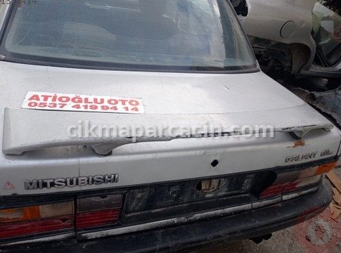Mitsubishi Galant Bagaj Kapağı çıkma parça