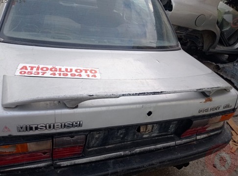 Mitsubishi Galant Bagaj Kapağı çıkma parça