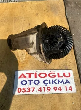 Fiat 124 Arka Defransiyel çıkma parça