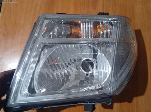 Nissan Navara Sol Ön Far çıkma parça - ATİOĞLU OTO ÇIKMA SAKARYA