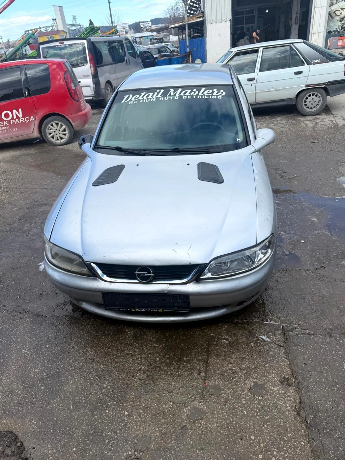 Opel Vectra Bagaj Kapağı 2000 - 1,8 - 2,0 Tüm parçalar bulunur