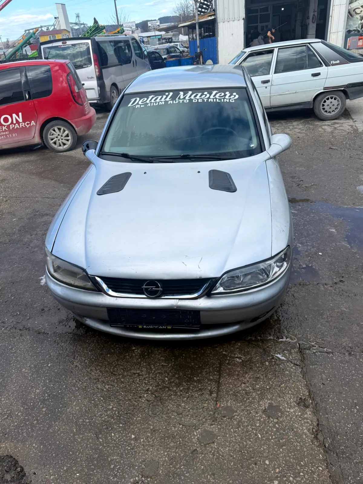 Opel Vectra Far (Sol) 2000 - 1,8 - 2,0 Tüm parçalar bulunur