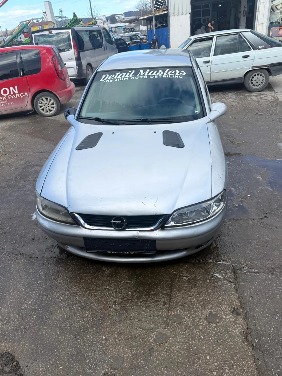 Opel Vectra Gaz Kelebeği 2000 - 1,8 - 2,0 Tüm parçalar bulunur