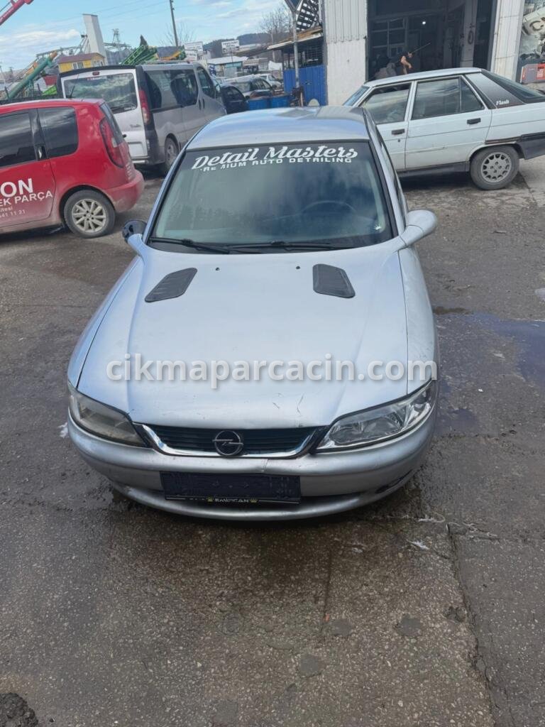 Opel Vectra Motor Takozu çıkma parça