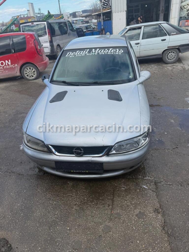 Opel Vectra Salıncak (Alt Tabla) çıkma parça